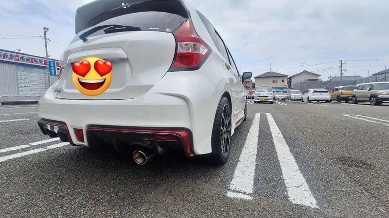 日産 ノート ニスモ S(MT_1.6)