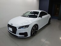 アウディ TT クーペ TT クーペ 45 TFSI クワトロ_RHD_4WD(AT_2.0)
