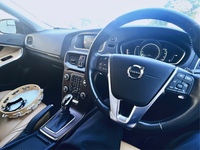 ボルボ V40クロスカントリー