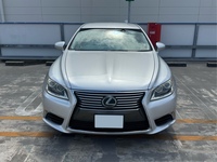 レクサス LS 460“バージョンC・Iパッケージ”_5人乗り(AT_4.6)