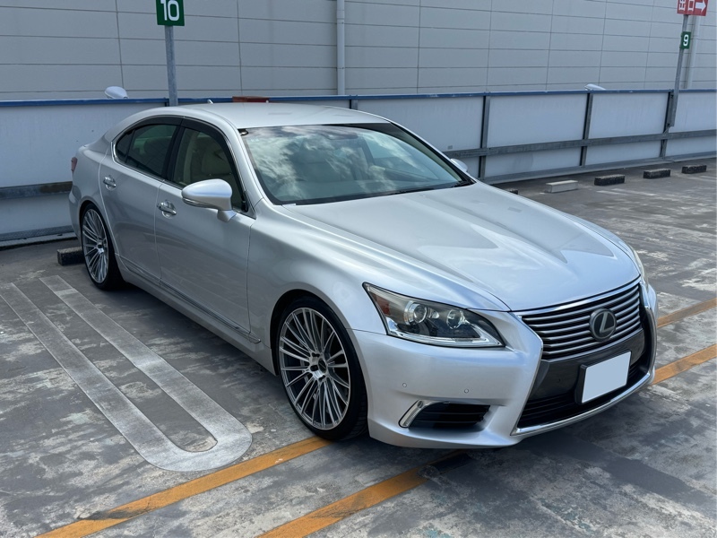 レクサス LS 460“バージョンC・Iパッケージ”_5人乗り(AT_4.6)