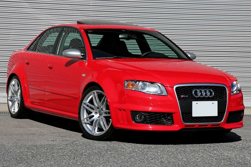 アウディ RS4 （セダン） RS4_LHD_4WD(MT_4.2)