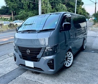 日産 キャラバン バン グランドプレミアムGX ロングボディ 低床_5人乗り_5ドア(AT_2.4_ディーゼル)