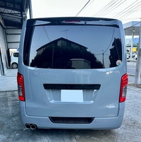 日産 キャラバン バン グランドプレミアムGX ロングボディ 低床_5人乗り_5ドア(AT_2.4_ディーゼル)