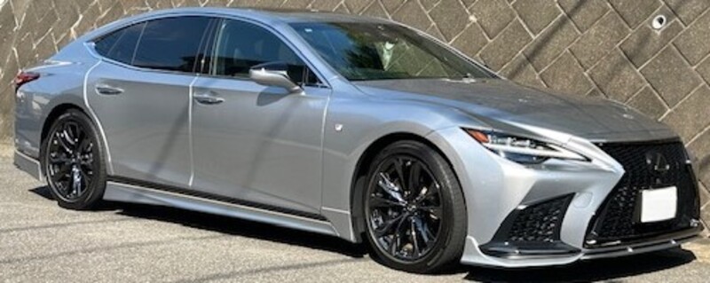 レクサス LS 500“Fスポーツ”(AT_3.5)
