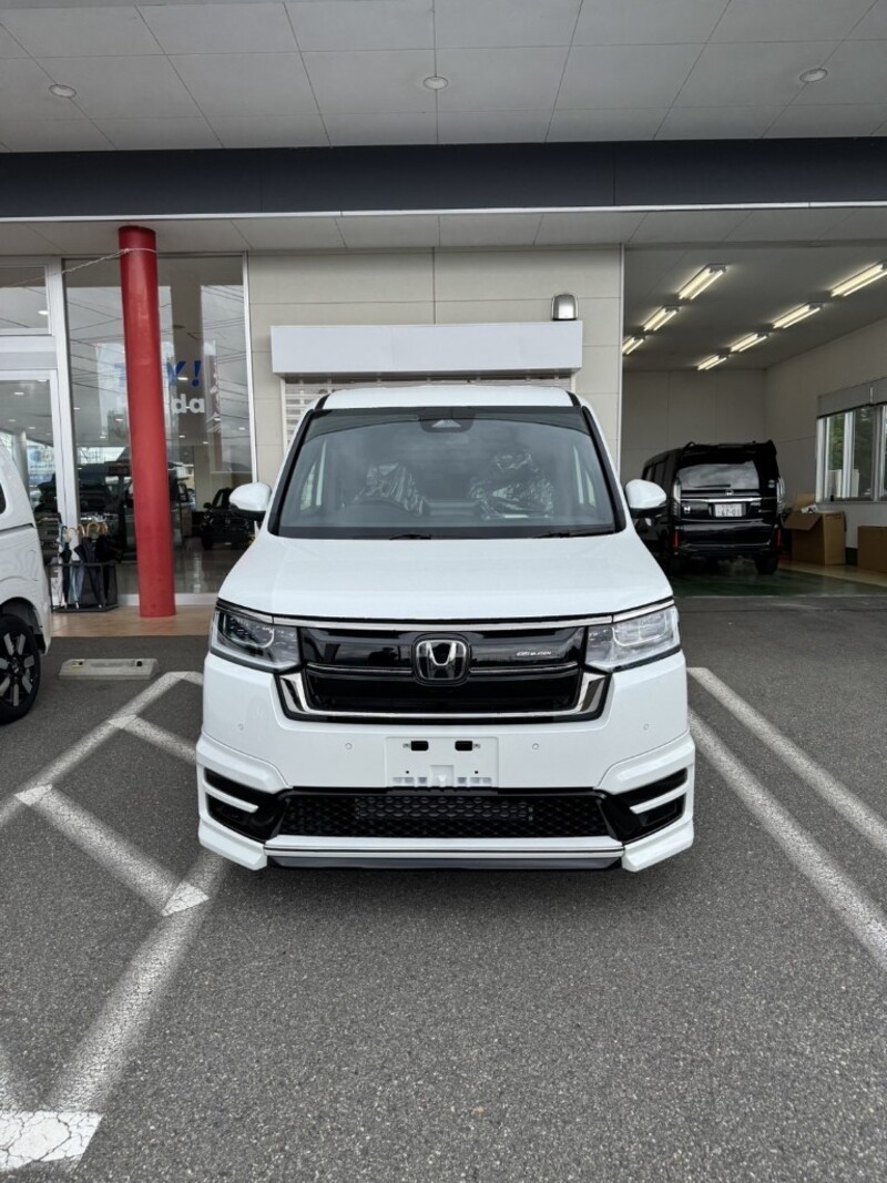 ホンダ ステップワゴンスパーダ スパーダ_7人乗り(CVT_1.5)