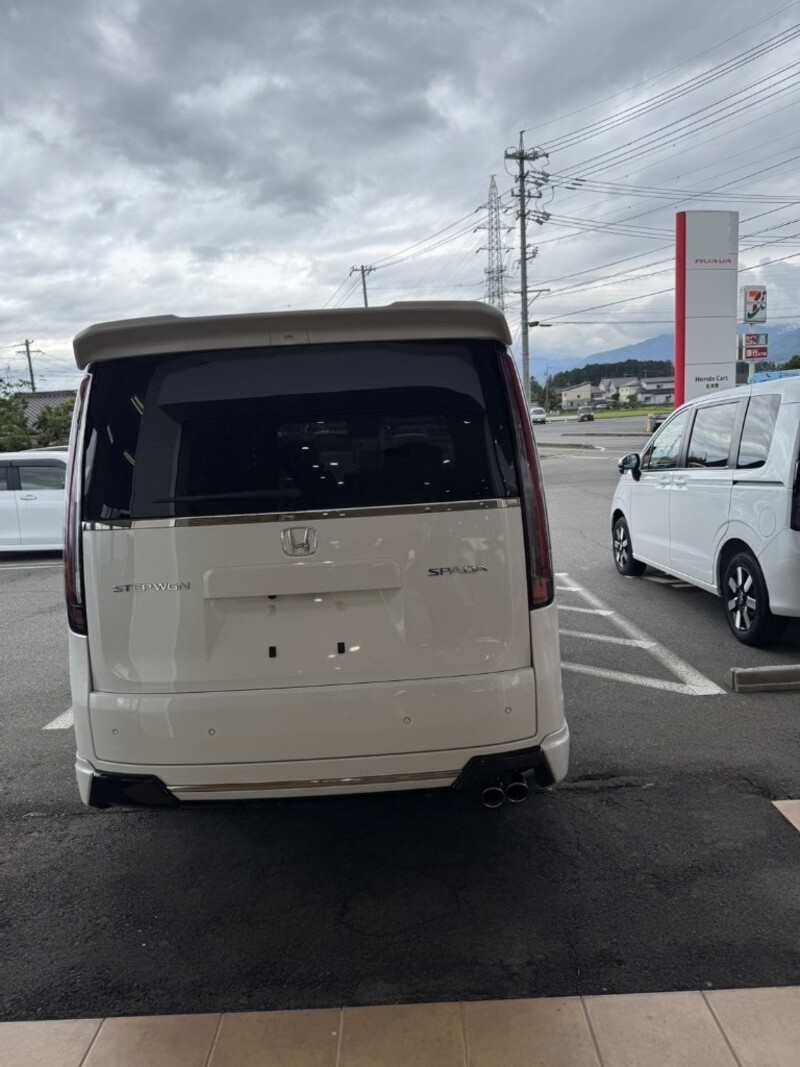 ホンダ ステップワゴンスパーダ スパーダ_7人乗り(CVT_1.5)