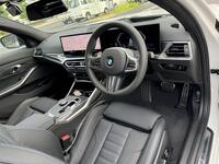 BMW 3シリーズ セダン