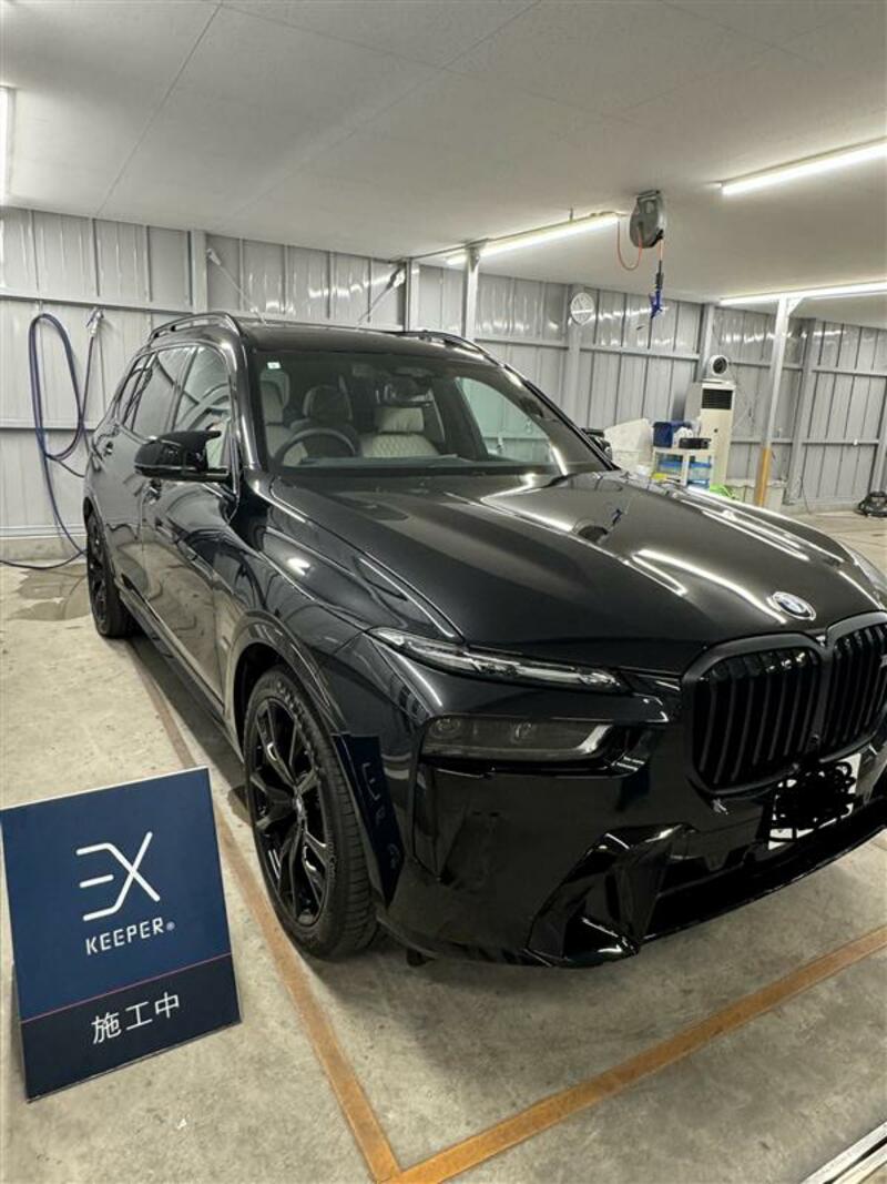 BMW X7 M60i xドライブ_RHD_4WD(AT_4.4)