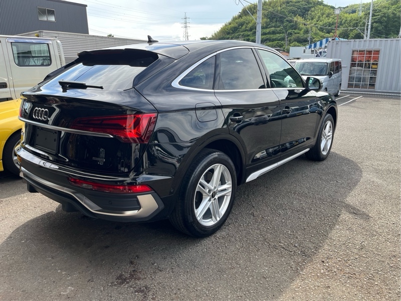 アウディ Q5 スポーツバック Q5 スポーツバック 40 TDI クワトロ Sライン_RHD_4WD(Sトロニック_2.0)