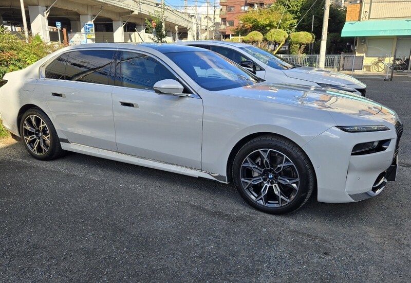 BMW 7シリーズ 740d xドライブ エクセレンス_RHD_4WD(AT_3.0)