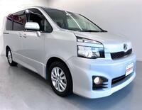 トヨタ ヴォクシー ZS_8人乗り(CVT_2.0)