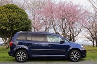 フォルクスワーゲン ゴルフトゥーラン TSI ハイライン_RHD(DSG_1.4)