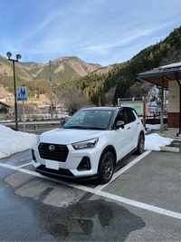 ダイハツ ロッキー プレミアム_4WD(CVT_1.0)