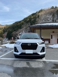 ダイハツ ロッキー プレミアム_4WD(CVT_1.0)