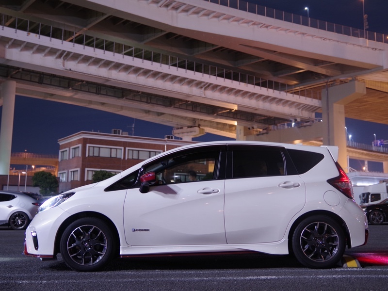 日産 ノート e-POWER eパワー ニスモ(1.2)