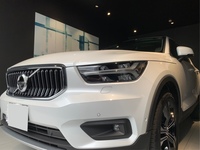 ボルボ XC40 B4 AWD インスクリプション_RHD_AWD(AT_2.0)