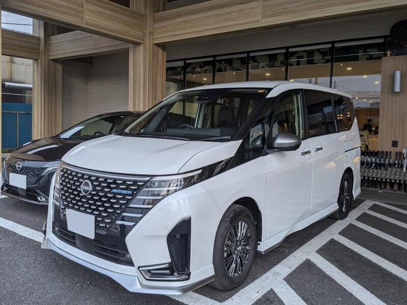 日産 セレナ e-POWER オーテック(1.4)
