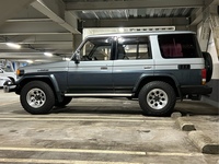 トヨタ ランドクルーザー70 ZX_4WD(MT_4.2ディーゼル)