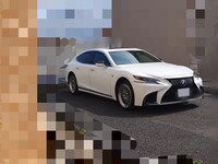 レクサス LS 500“Fスポーツ”_AWD(AT_3.5)