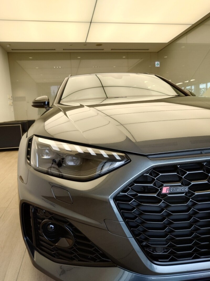 アウディ RS4アバント （ワゴン） RS4 アバント_RHD_4WD(AT_2.9)