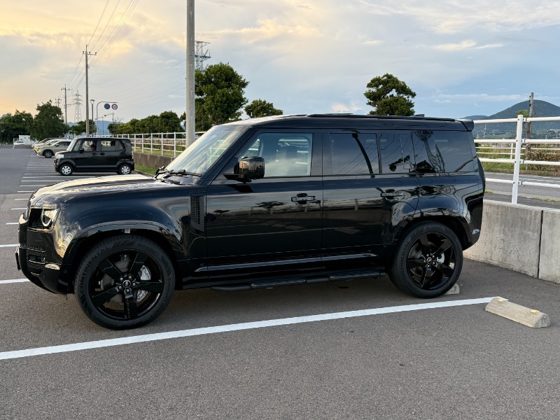 ランドローバー ディフェンダー 110 Xダイナミック HSE D350_RHD_AWD(AT_3.0）