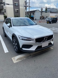 ボルボ V60クロスカントリー クロスカントリー B5 AWD プロ_RHD_AWD(AT_2.0)