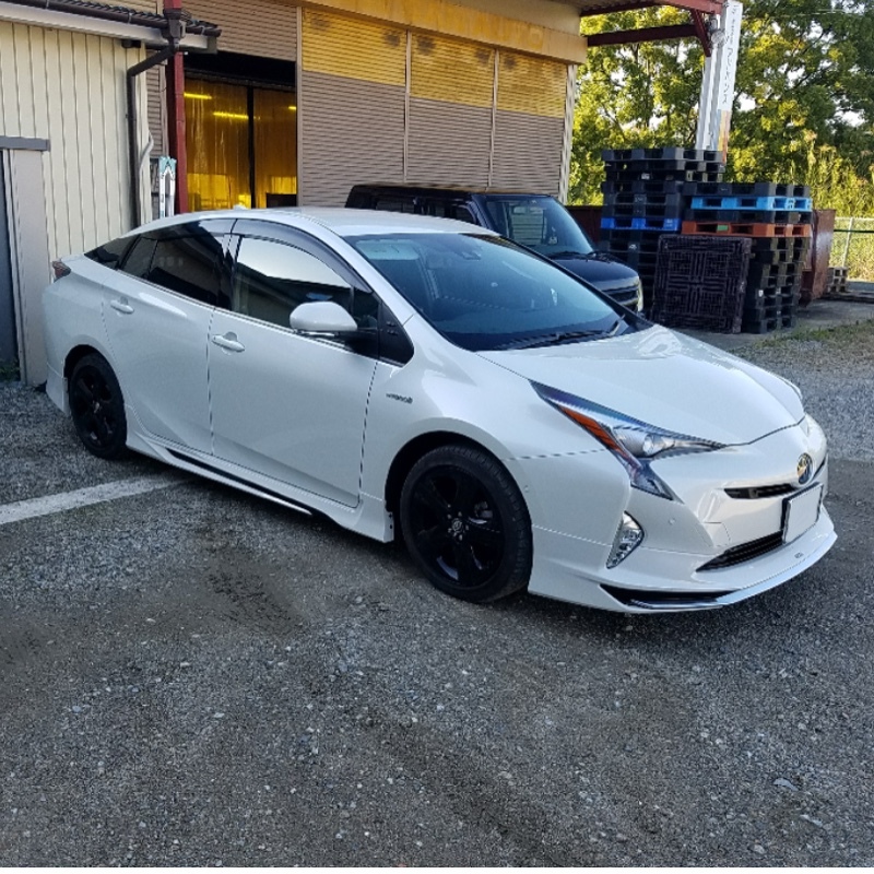 トヨタ プリウスPHV Aプレミアム(CVT_1.8)