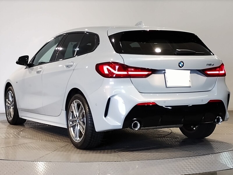 BMW 1シリーズ ハッチバック 118d インディビジュアルエディション_RHD(AT_2.0)
