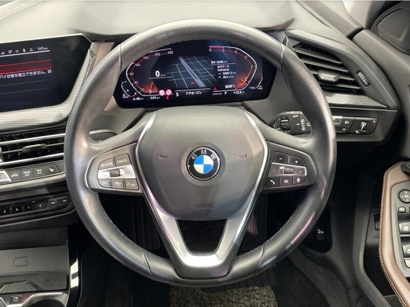 BMW 1シリーズ ハッチバック 118d インディビジュアルエディション_RHD(AT_2.0)