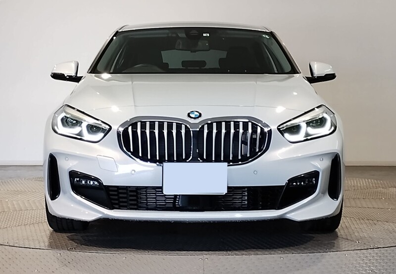 BMW 1シリーズ ハッチバック 118d インディビジュアルエディション_RHD(AT_2.0)