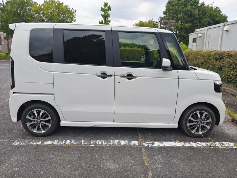 ホンダ N-BOXカスタム N-BOXカスタム_4WD(CVT_0.66)