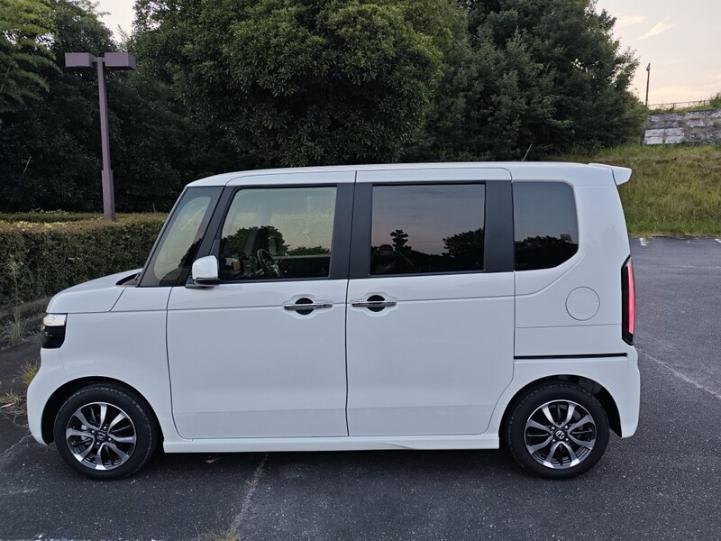 ホンダ N-BOXカスタム N-BOXカスタム_4WD(CVT_0.66)