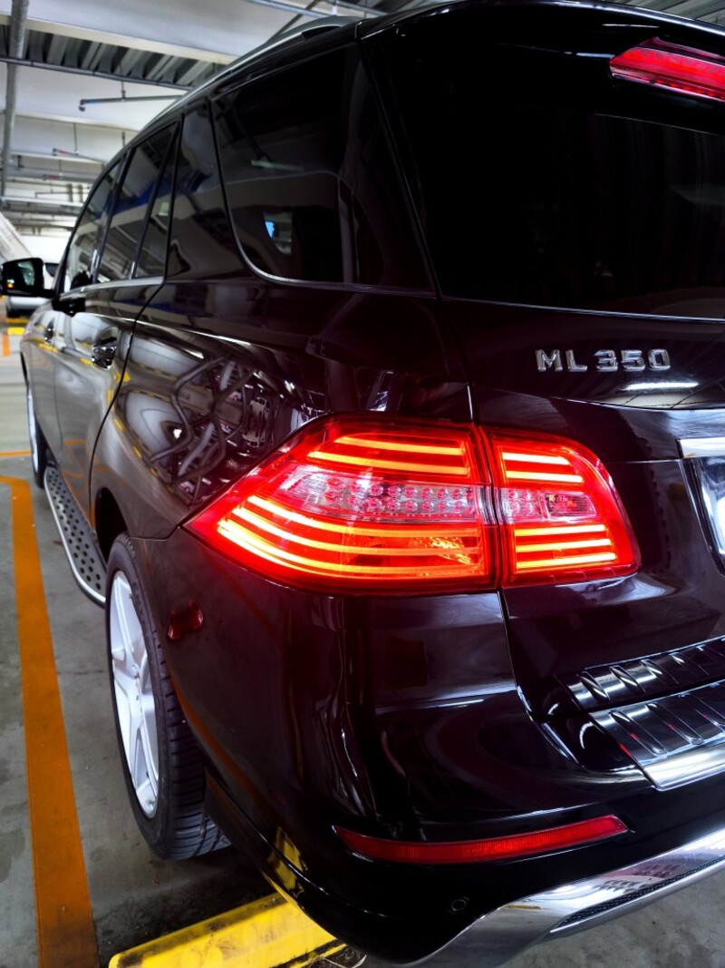 メルセデス・ベンツ Mクラス ML350 4マチック_RHD_4WD(AT_3.5)