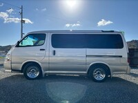 トヨタ ハイエースワゴン スーパーカスタムG4WD(AT_3.0_ディーゼル_8人乗_)