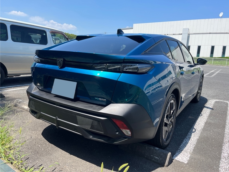 プジョー 408 PHEV GT ハイブリッド_RHD(EAT_1.6)