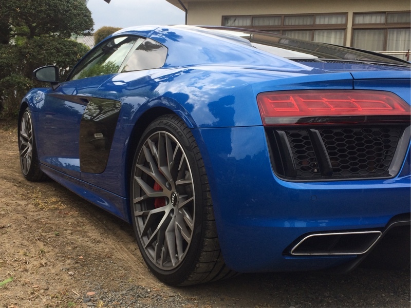 アウディ R8 （クーペ） クーペ V10 5.2 FSI クワトロ_LHD_4WD(AT_5.2)