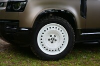 ランドローバー ディフェンダー 110 Xダイナミック HSE D350_RHD_AWD(AT_3.0_ディーゼル）