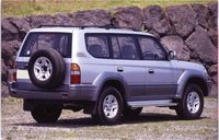 トヨタ ランドクルーザープラド TXワイド_4WD(5ドア_AT_3.0ディーゼル)