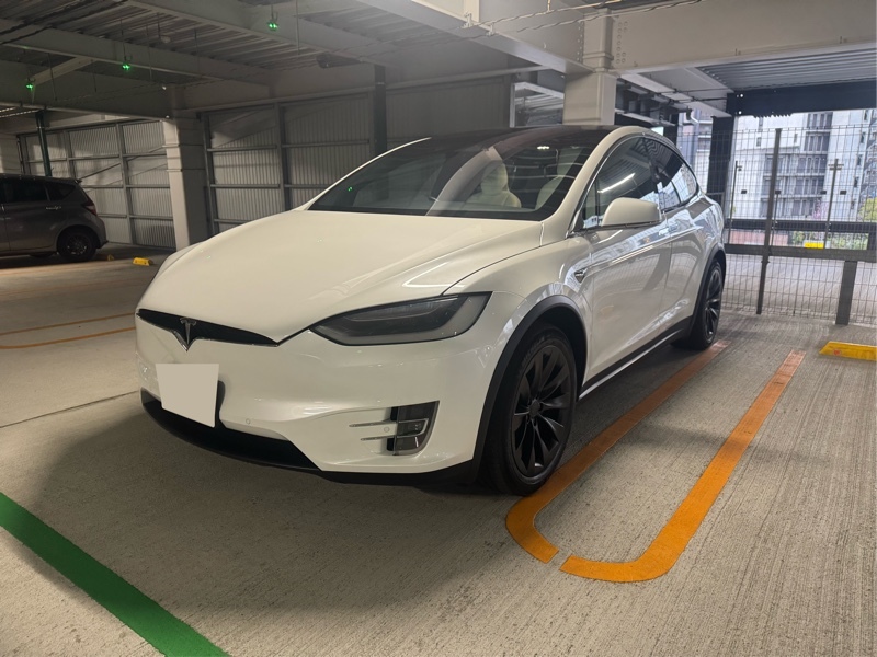 テスラ モデルX