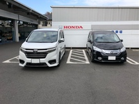 ホンダ フリードハイブリッド ハイブリッド プレミアムエディション_7人乗り(CVT_1.5)