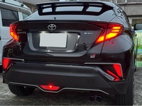 トヨタ C-HRハイブリッド S“GR スポーツ”(CVT_1.8)