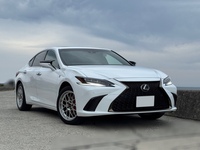レクサス ESハイブリッド 300h“Fスポーツ”(CVT_2.5)