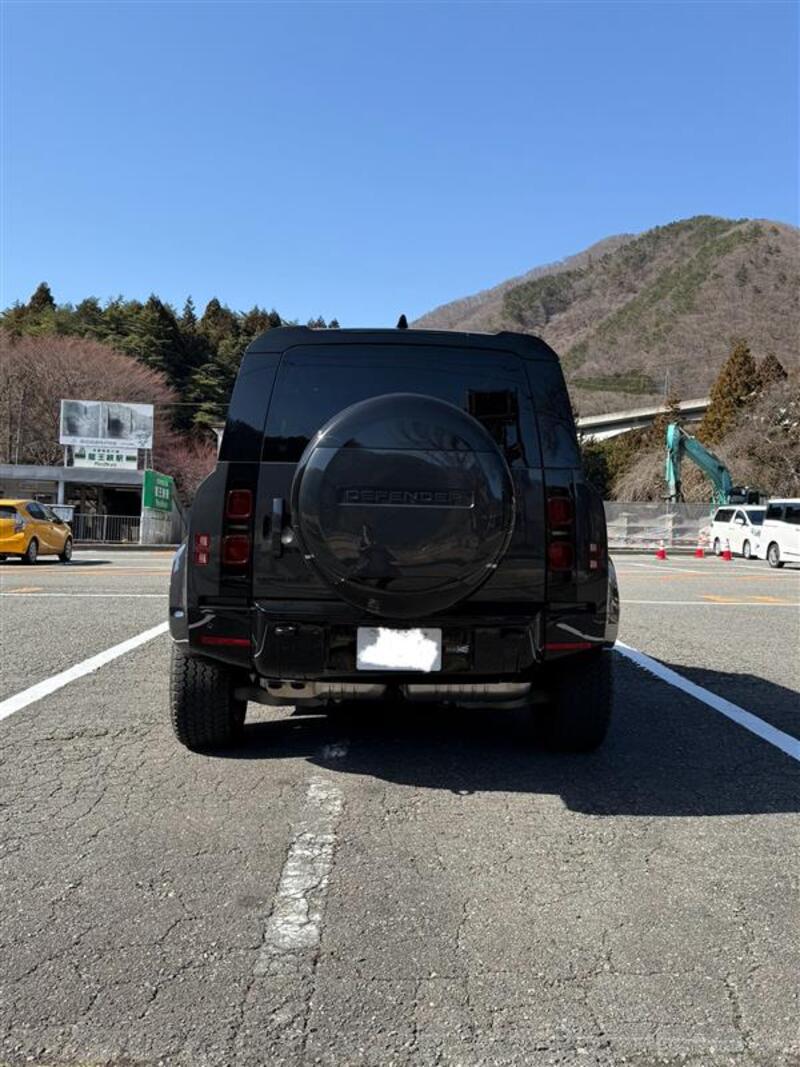 ランドローバー ディフェンダー 110 Xダイナミック HSE D350_RHD_AWD(AT_3.0_ディーゼル）