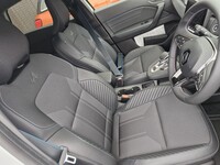 ルノー キャプチャー エスプリ アルピーヌ マイルドハイブリッド_RHD(EDC_1.3)