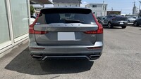 ボルボ V60 B5 インスクリプション_RHD(AT_2.0)