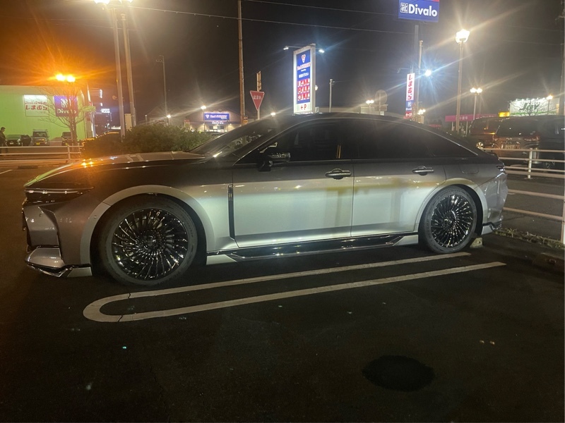 トヨタ クラウン（セダン） Z［HEV］(CVT_2.5)