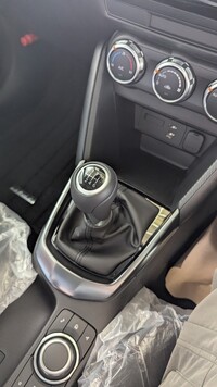 マツダ MAZDA2