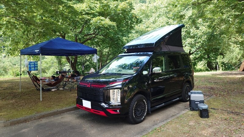 三菱 デリカD:5 P_8人乗り_4WD(AT_2.3)