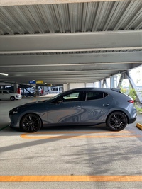 マツダ MAZDA3 ファストバック 15S ツーリング(AT_1.5)